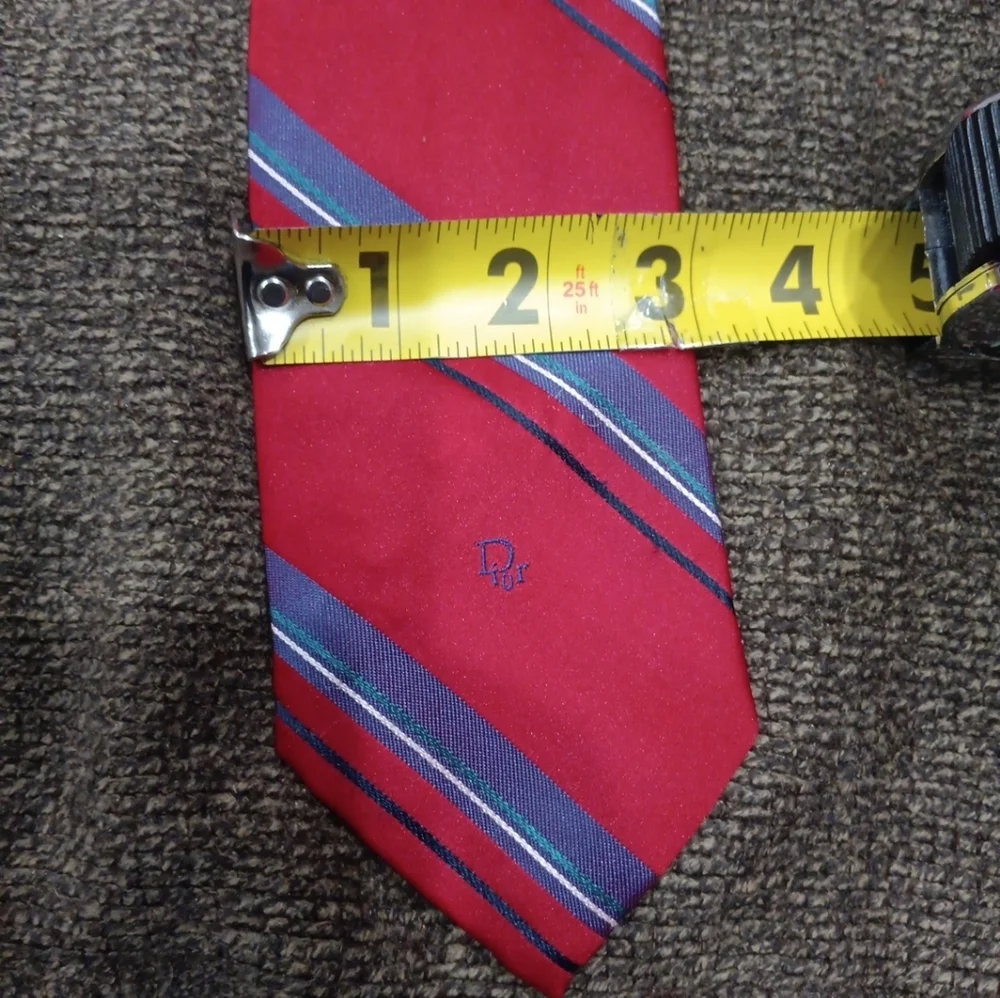 Christian Dior Men's Vintage Diagonal Stripe Silk Blend Necktie Timeless Classic